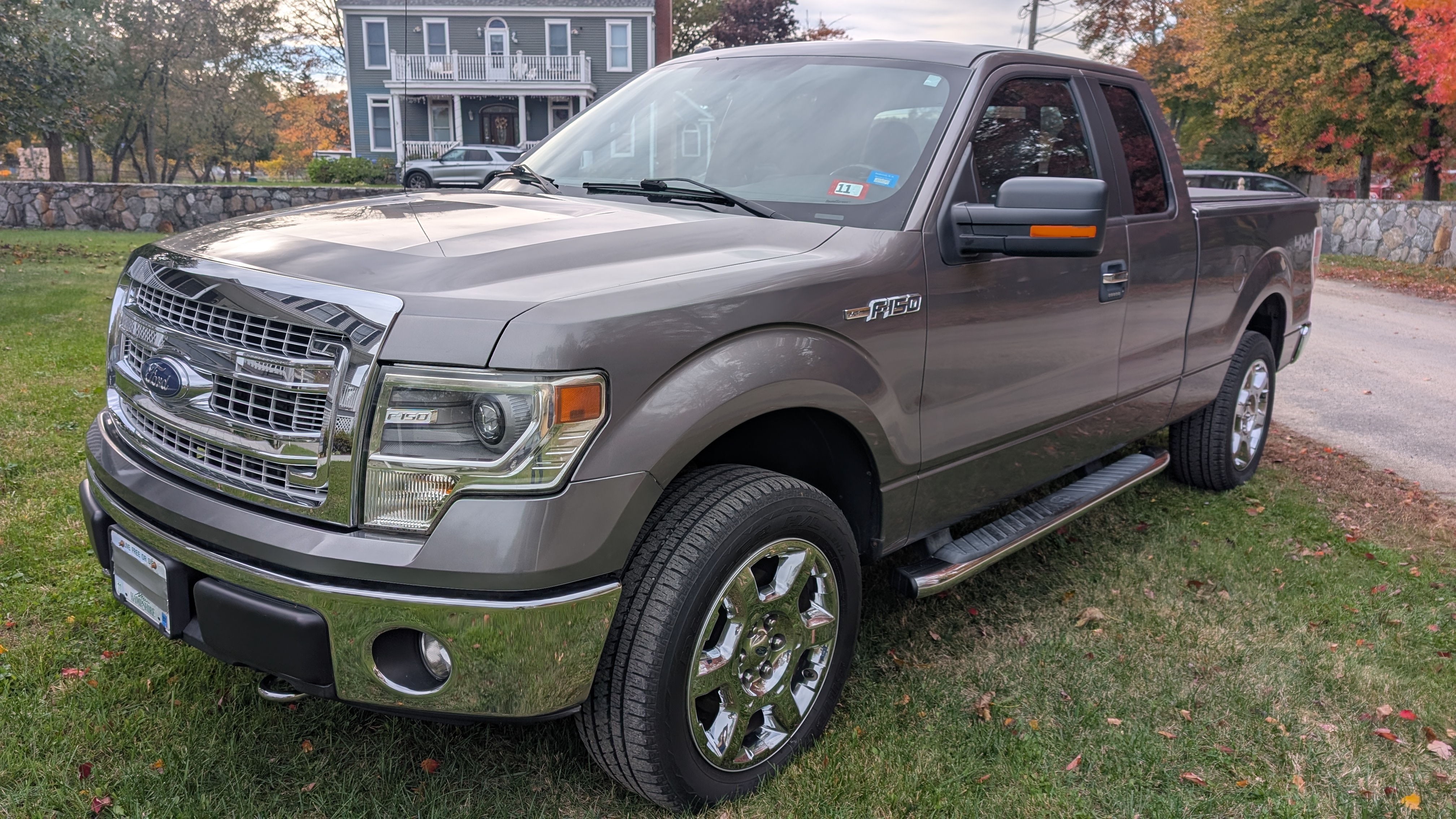 Used 2014 Ford F150 XLT w/ Equipment Group 302A Luxury AWD/4WD image 1