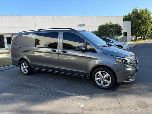 Used 2022 Mercedes-Benz Metris image 9