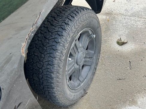 Used 2013 Chevrolet Silverado 1500 LTZ w/ LTZ Plus Package image 14