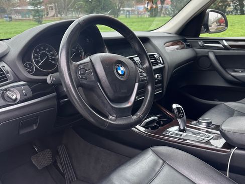 Used 2017 BMW X3 xDrive28i image 9