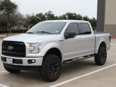 Used 2016 Ford F150 XLT w/ Equipment Group 301A Mid image 1