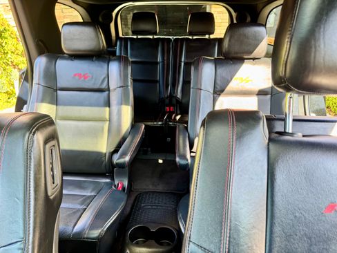 Used 2016 Dodge Durango R/T w/ Technology Group AWD/4WD image 17