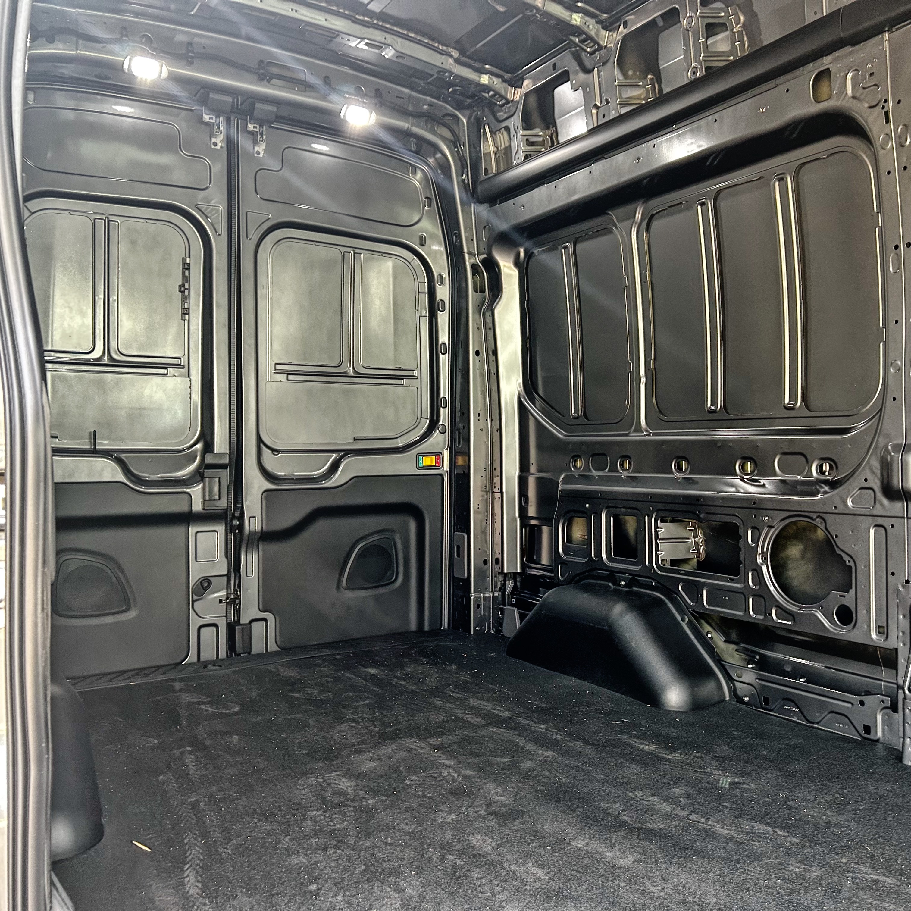 Used 2026 Ford Transit 250 148 High Roof AWD image 12