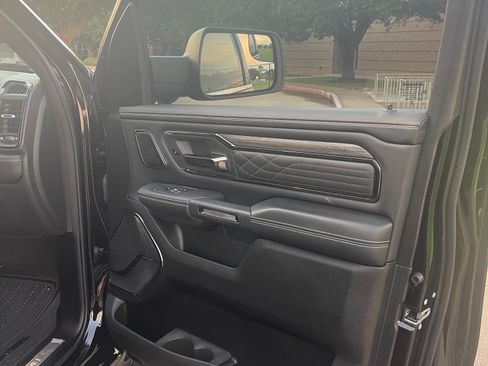 Used 2025 RAM 1500 Limited w/ Off Road Group image 15