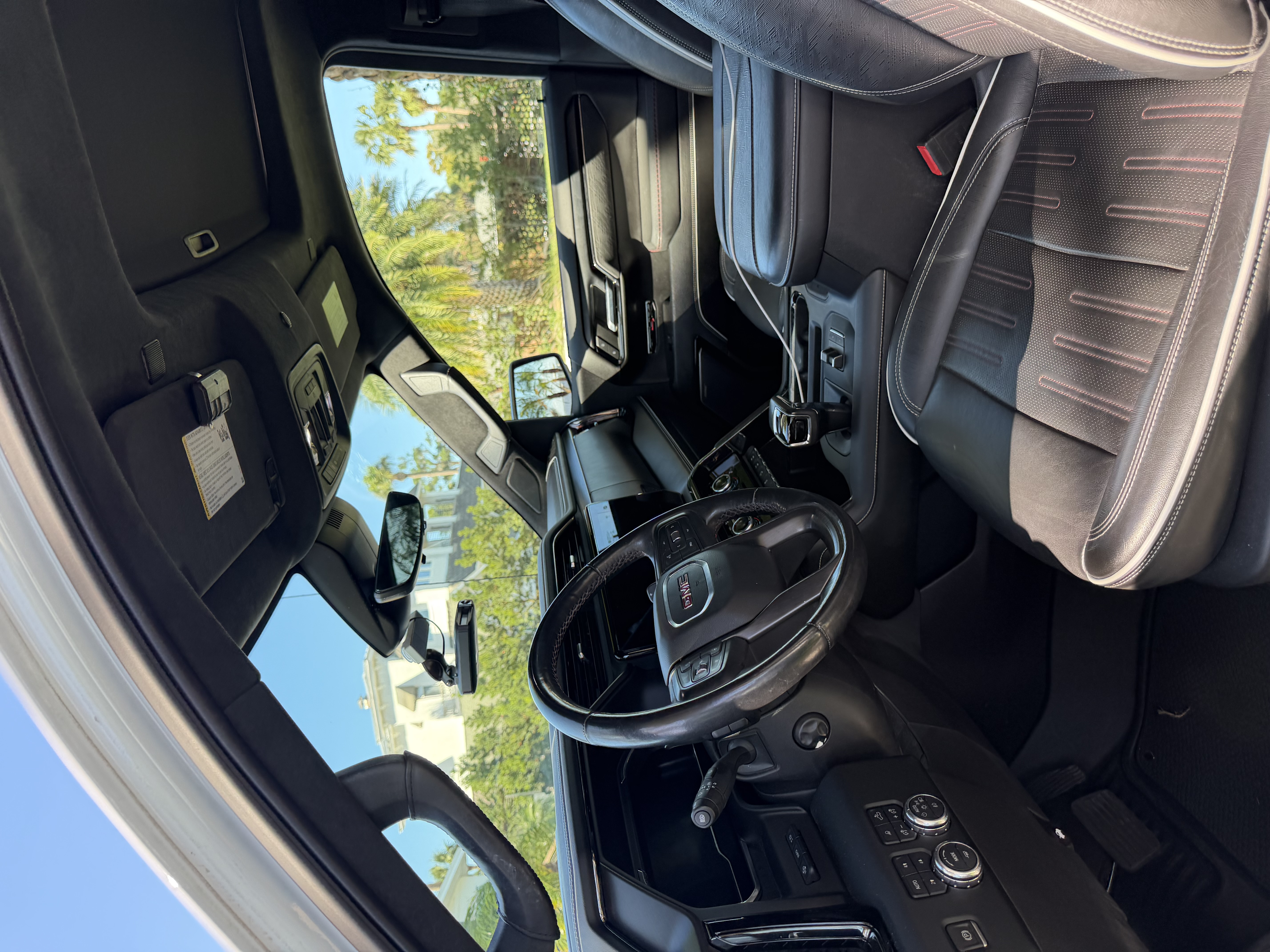 Used 2023 GMC Sierra 1500 AT4X AWD/4WD image 4