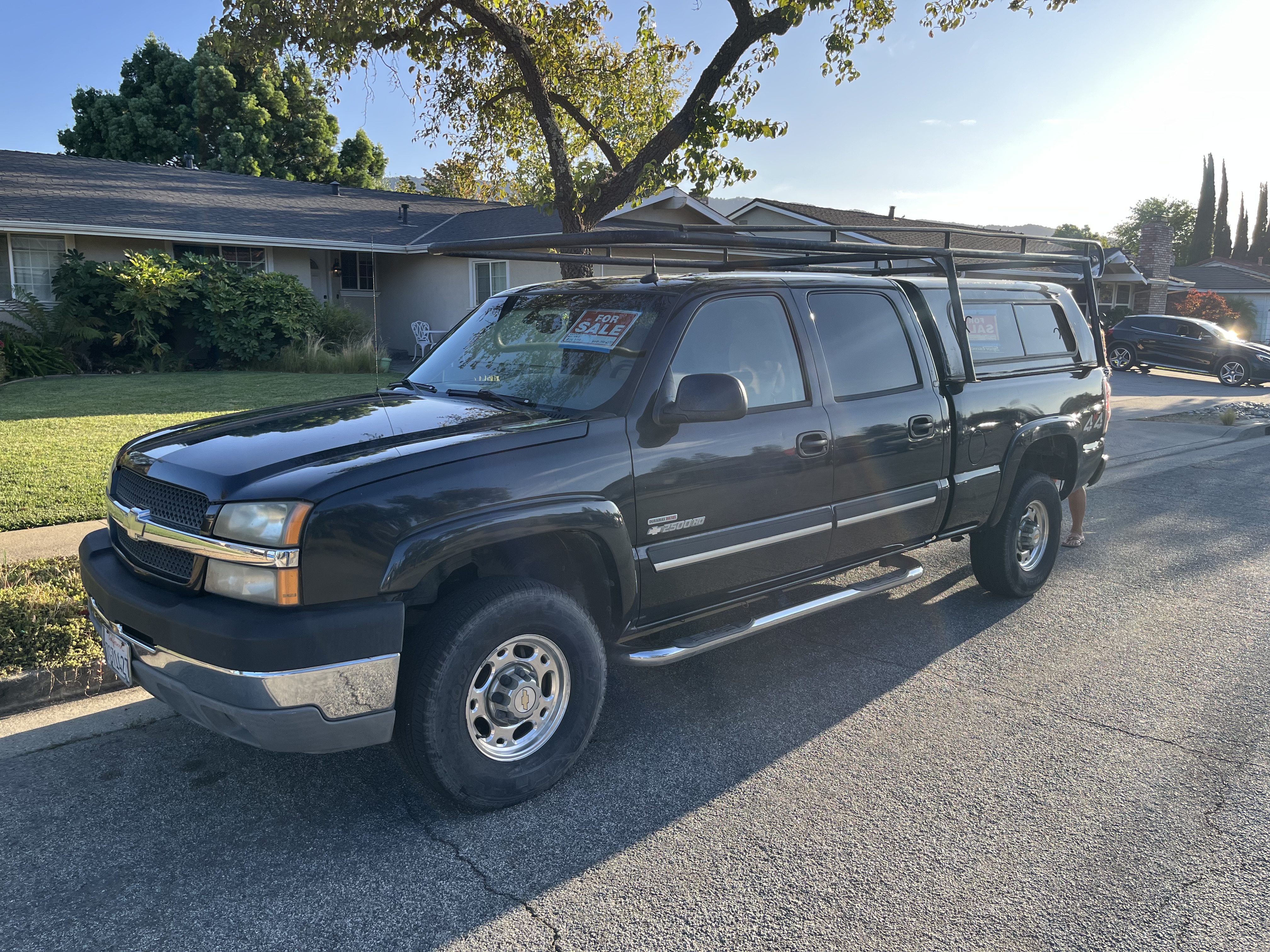Used 2004 Chevrolet Silverado 2500 LT w/ Skid Plate Package AWD/4WD image 1