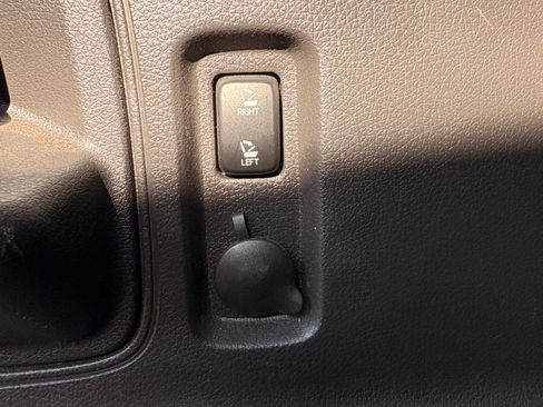 Used 2014 Ford Edge SEL w/ Equipment Group 205A FWD image 22