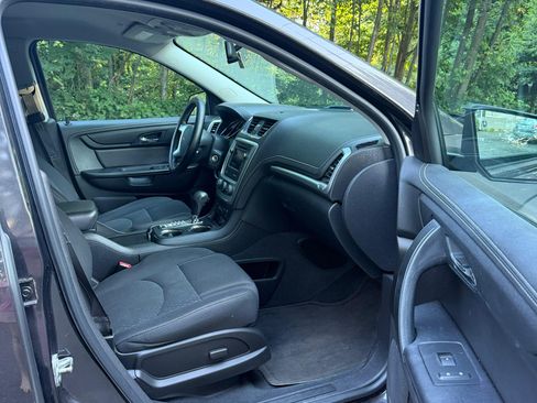 Used 2016 GMC Acadia SLE AWD/4WD image 29