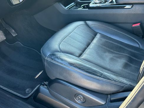 Used 2017 Mercedes-Benz GLE 350 4MATIC image 13