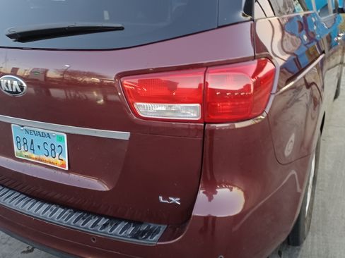 Used 2016 Kia Sedona LX w/ Option Group 020 image 15