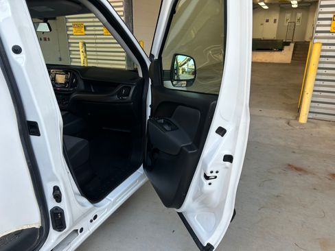 Used 2021 RAM ProMaster City Tradesman SLT image 21