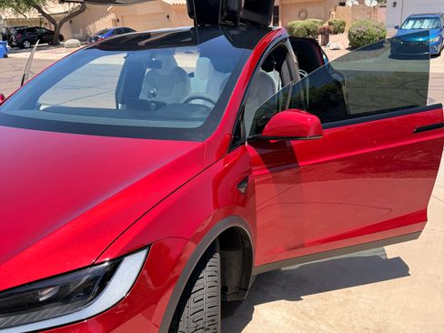 Used 2023 Tesla Model X AWD/4WD image 4