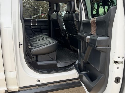 Used 2018 Ford F250 Lariat w/ Lariat Ultimate Package image 10