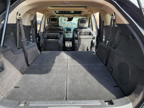 Used 2011 Lincoln MKT AWD w/ 101A Rapid Spec Order Code image 22