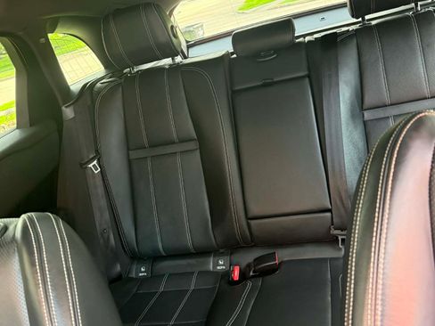 Used 2019 Land Rover Range Rover Velar S AWD/4WD image 11