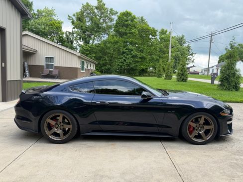 Used 2021 Ford Mustang GT w/ Black Accent Package RWD image 2