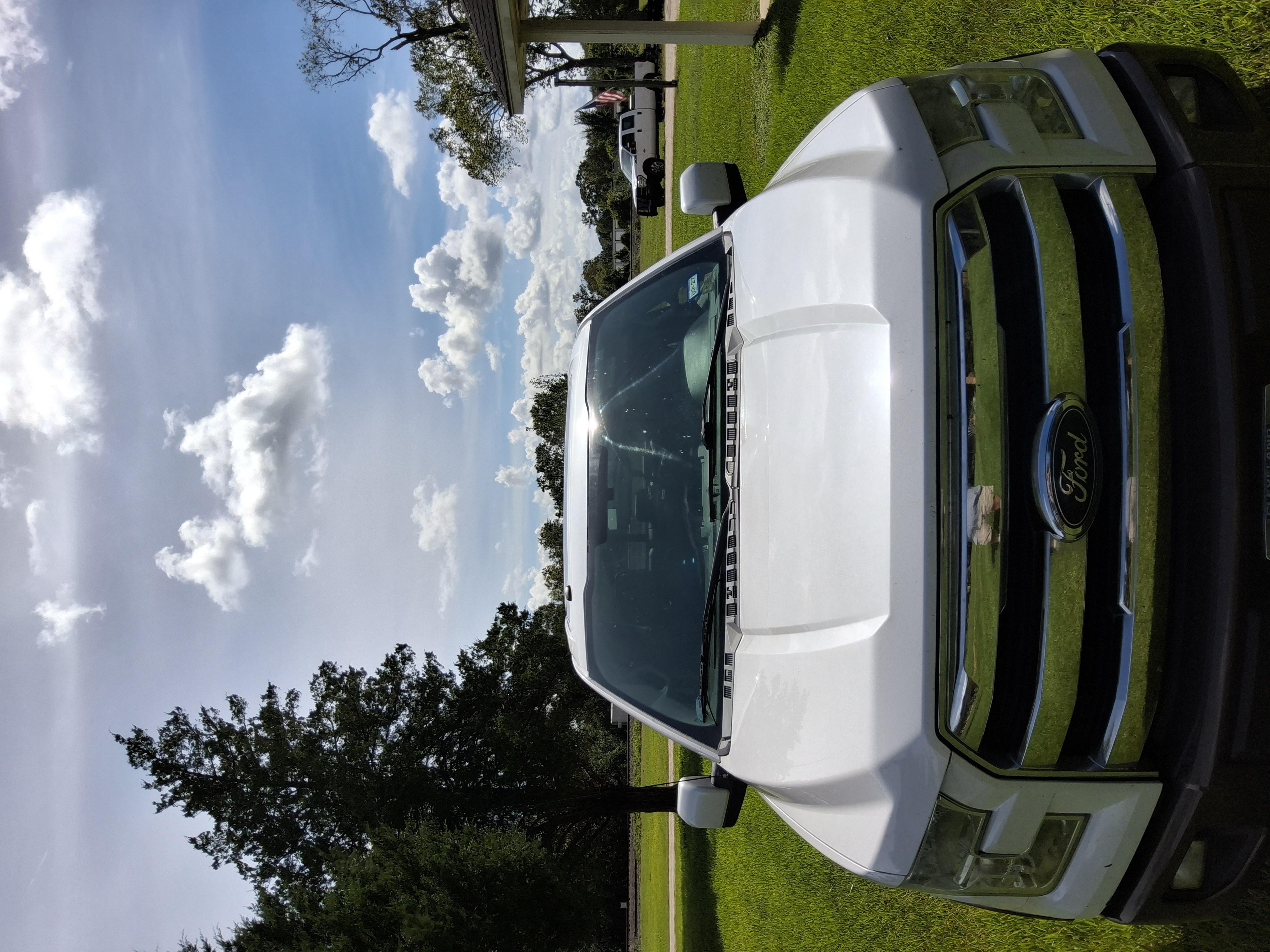 Used 2016 Ford F150 Lariat w/ Equipment Group 501A Mid RWD image 8