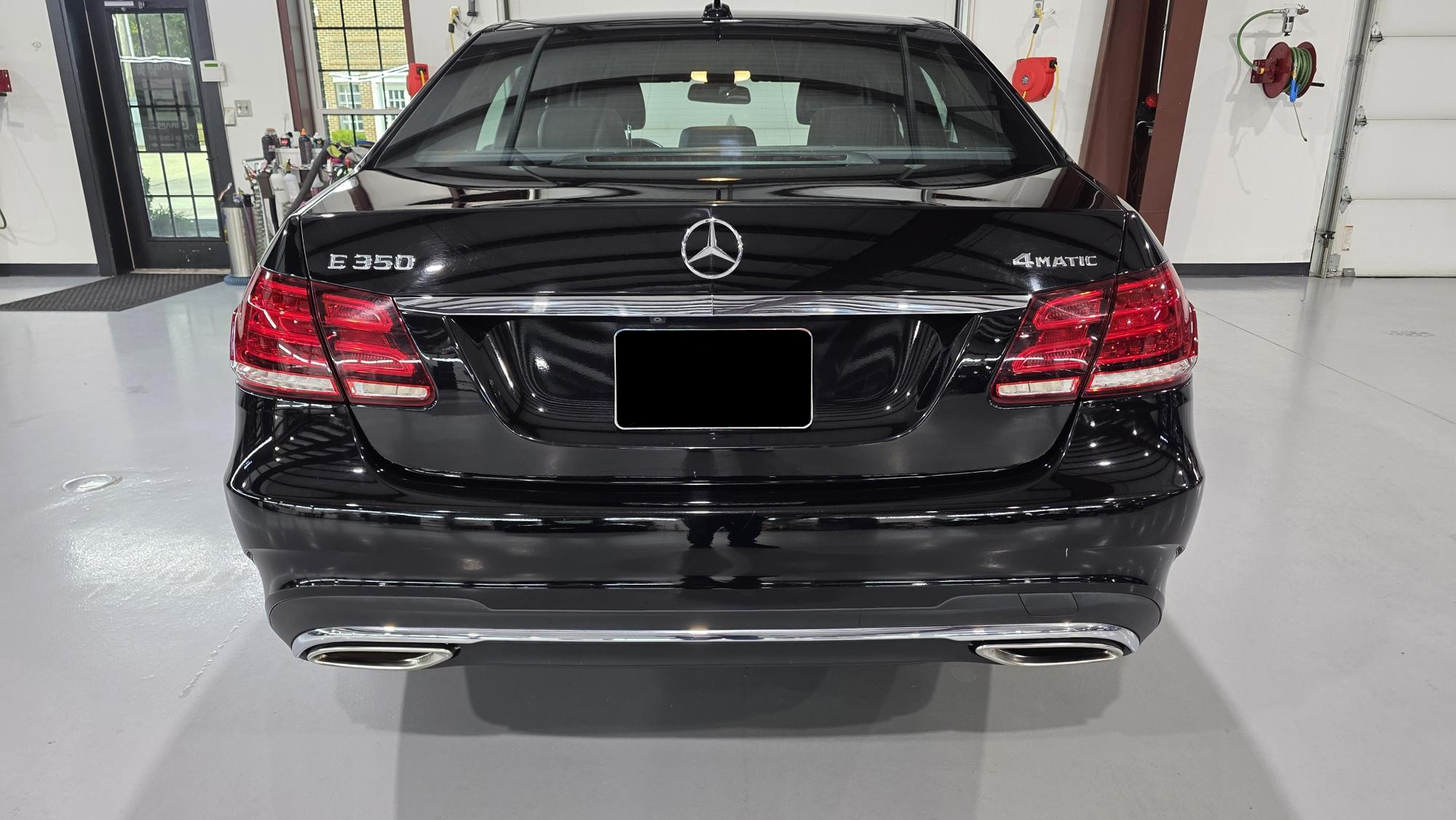 Used 2015 Mercedes-Benz E 350 4MATIC Sedan image 4