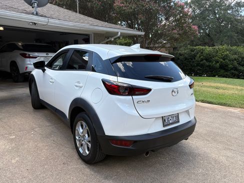 Used 2019 MAZDA CX-3 Sport w/ Sport I-ACTIVSENSE Package FWD image 2
