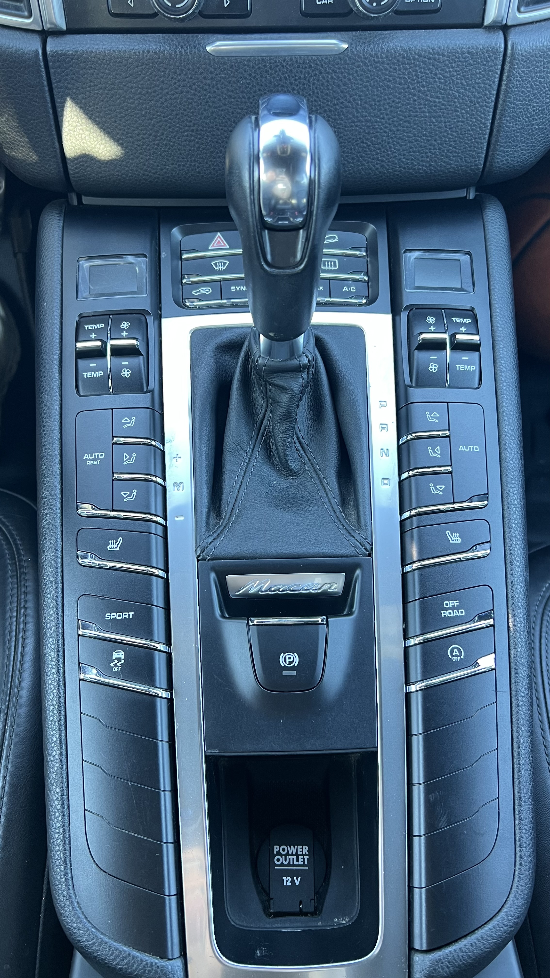 Used 2015 Porsche Macan S AWD/4WD image 14
