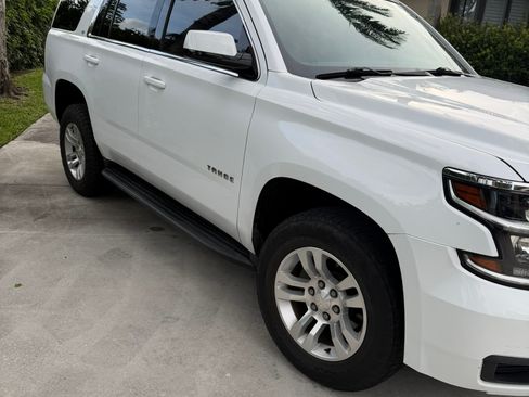 Used 2019 Chevrolet Tahoe LT RWD image 2