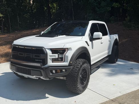 Used 2020 Ford F150 Raptor w/ Equipment Group 802A Luxury image 1