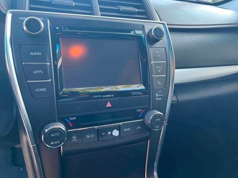 Used 2016 Toyota Camry XSE w/ Moonroof Package FWD image 15
