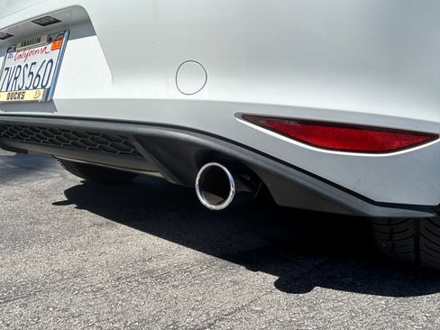 Used 2017 Volkswagen GTI S image 5