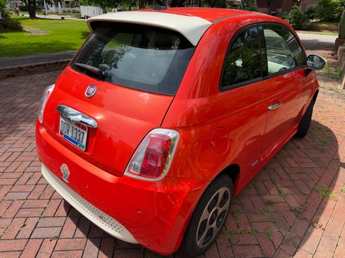 Used 2016 FIAT 500 e FWD image 6