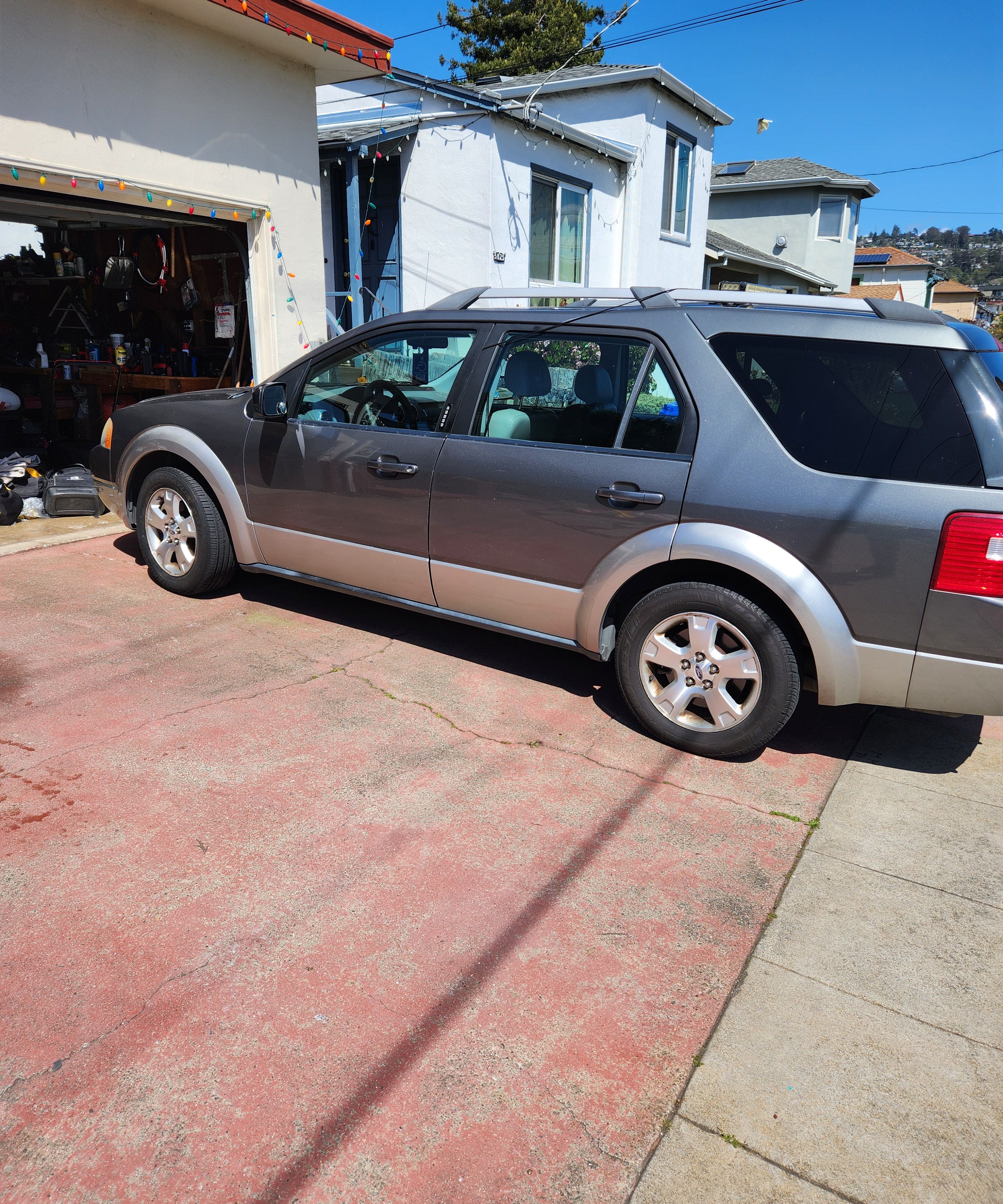 Used 2006 Ford Freestyle SEL FWD image 6