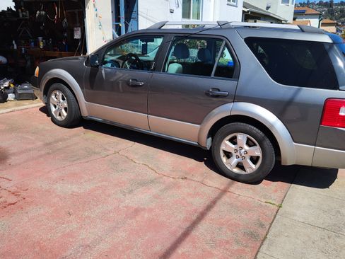 Used 2006 Ford Freestyle SEL image 6