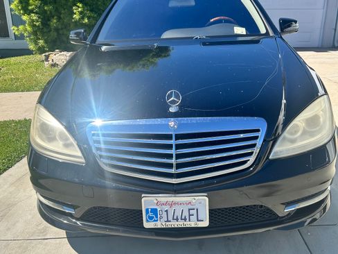 Used 2013 Mercedes-Benz S 550 S 550 Sedan 4D image 4
