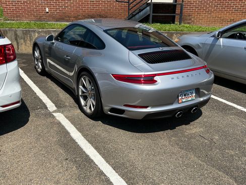 Used 2017 Porsche 911 Carrera 4S AWD/4WD image 13