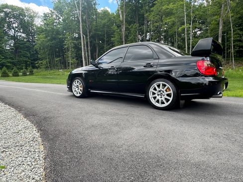 Used 2005 Subaru Impreza WRX STI AWD/4WD image 6