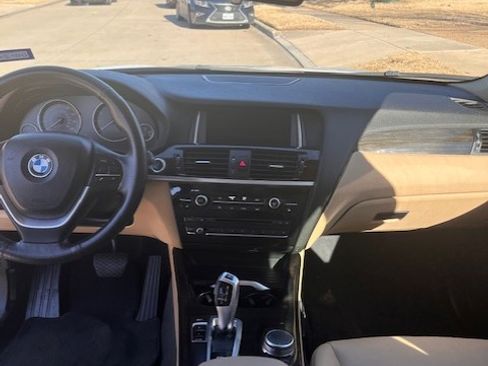 Used 2017 BMW X3 sDrive28i image 12