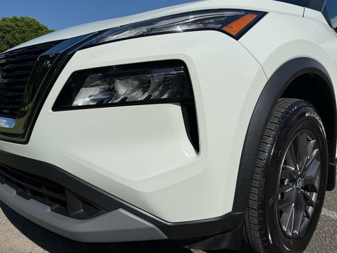 Used 2023 Nissan Rogue S AWD/4WD image 26