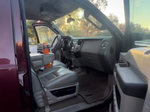 Used 2008 Ford F350 Lariat image 9