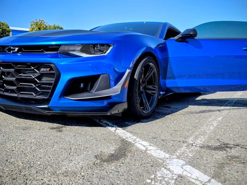 Used 2018 Chevrolet Camaro ZL1 image 5
