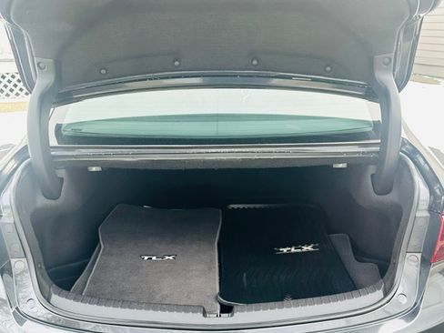 Used 2016 Acura TLX V6 image 4