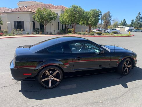 Used 2008 Ford Mustang GT Premium RWD image 1