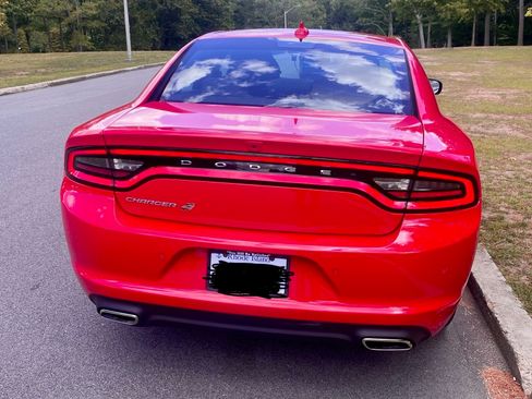 Used 2023 Dodge Charger SXT image 6