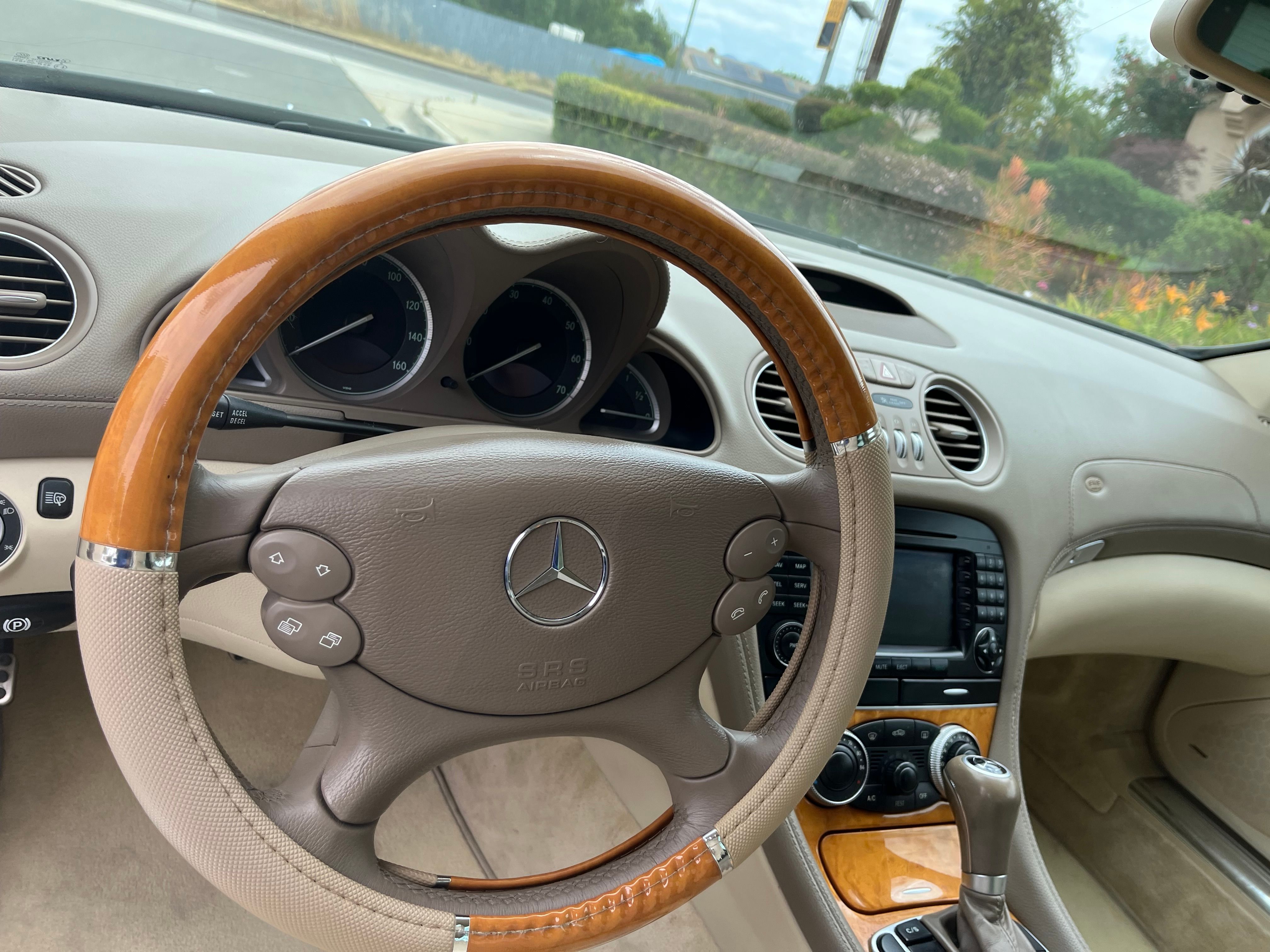 Used 2007 Mercedes-Benz SL 550 image 8