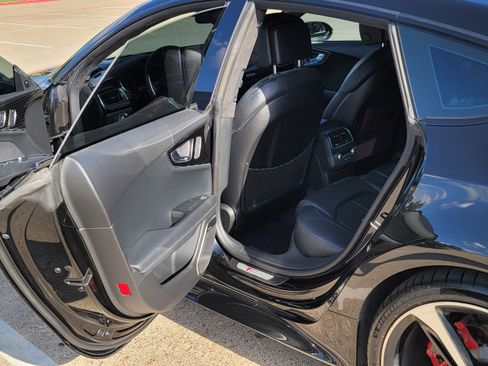 Used 2016 Audi RS 7 Prestige w/ Carbon-Optic Package image 14