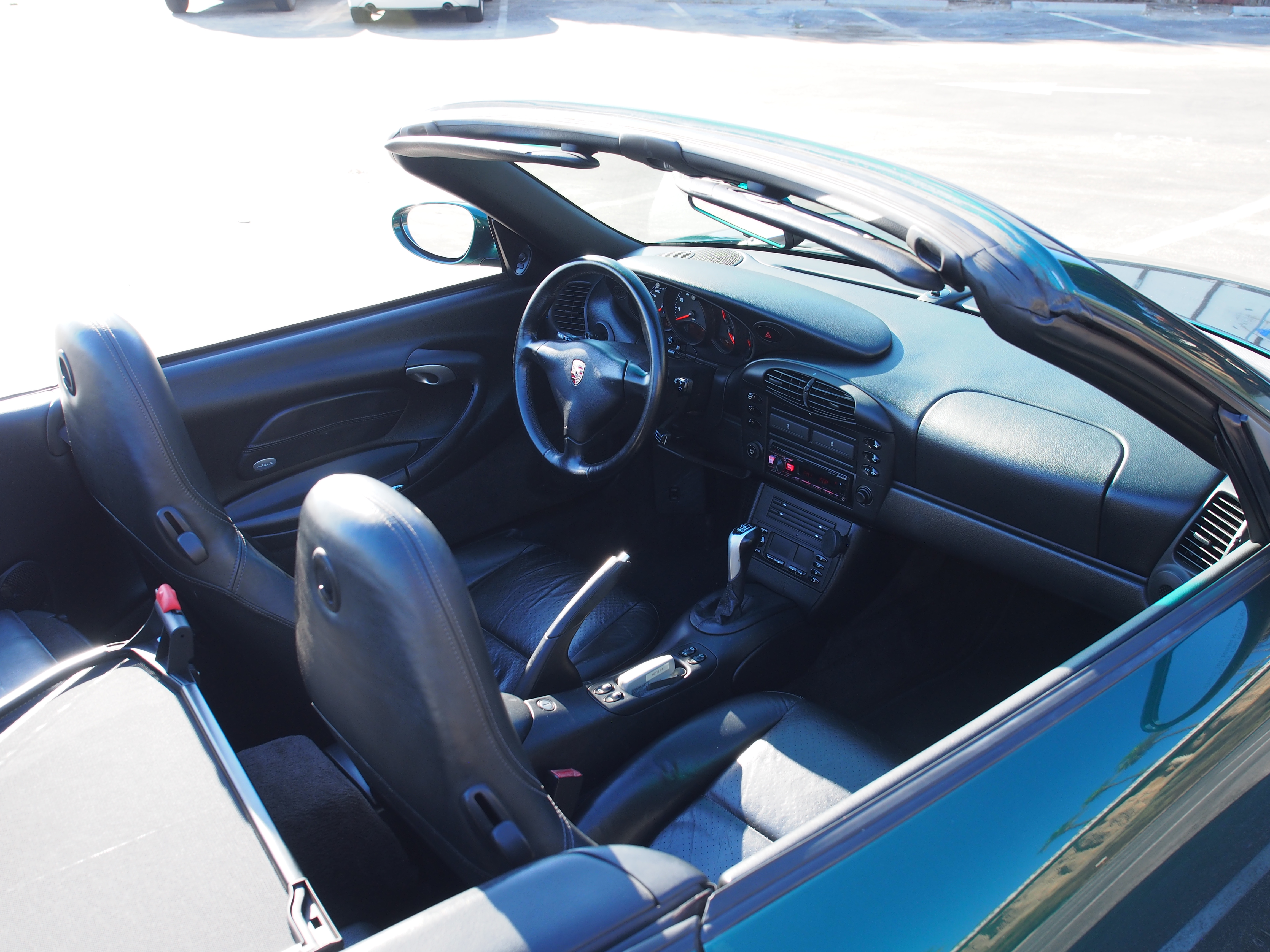 Used 2001 Porsche 911 Cabriolet image 15
