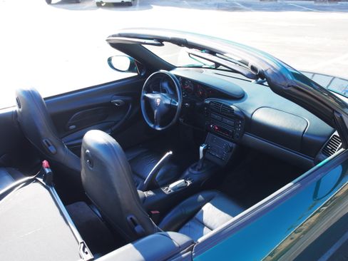 Used 2001 Porsche 911 Cabriolet image 15