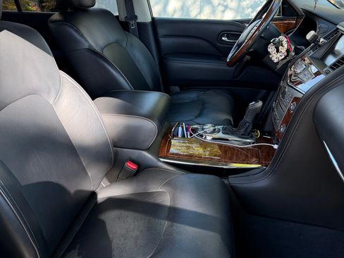 Used 2018 INFINITI QX80 4WD w/ Driver Assistance Package image 24