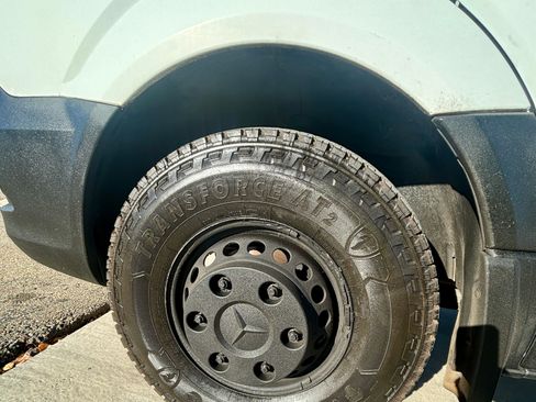 Used 2015 Mercedes-Benz Sprinter 3500 image 12