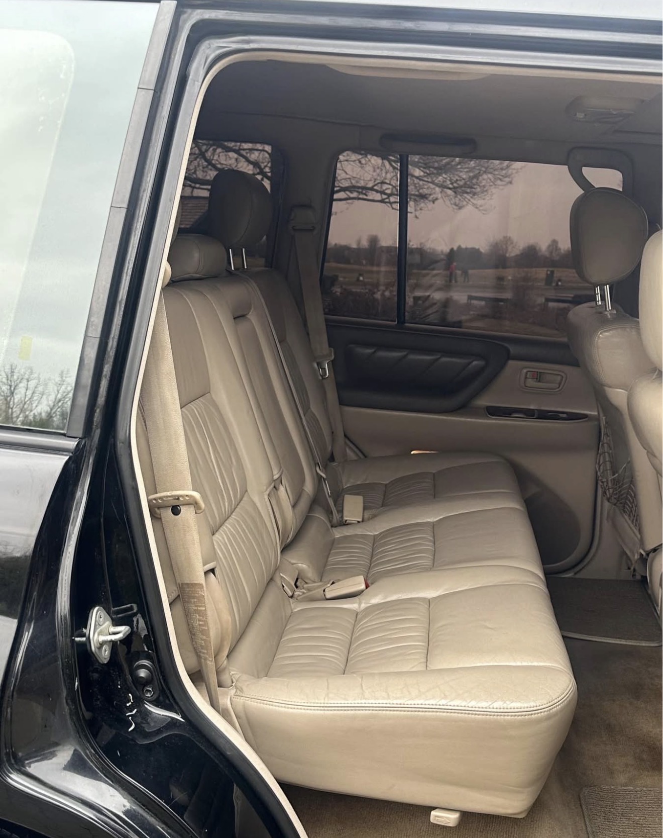 Used 1998 Toyota Land Cruiser w/ Leather Trim Pkg AWD/4WD image 14