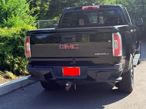 Used 2017 GMC Canyon Denali AWD/4WD image 5