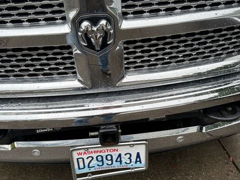 Used 2016 RAM 2500 Laramie image 9